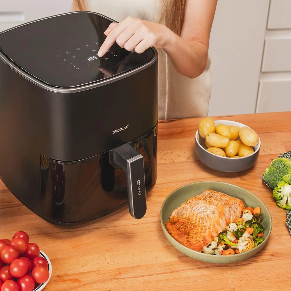 Cecotec Stufa elettrica 80-200°C Friggitrice ad Aria Senza Olio Cecofry Fantastik 5500 da 5,5 L. 150