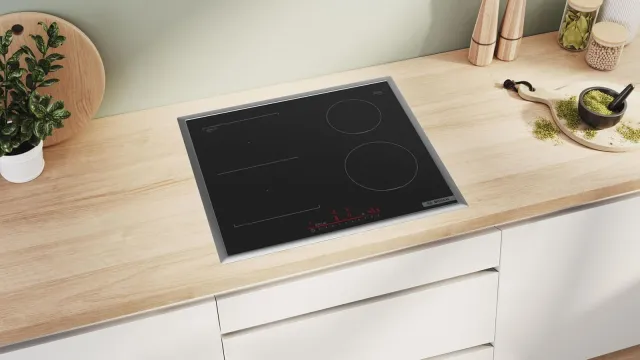 Bosch Piano cottura elettrico PVS645HB1E Serie 6 Smart Piano cottura a induzione (autosufficiente), 