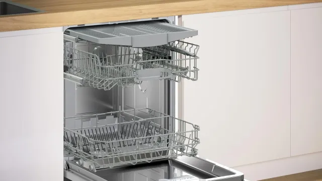 Bosch Lavastoviglie integrata parziale SMV25EX02E Serie 2, Lavastoviglie da incasso a scomparsa tota