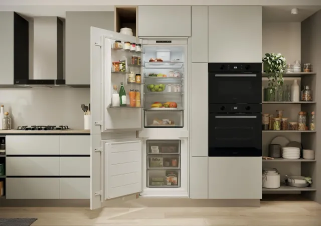 Candy Frigorifero side by side CNBQL3518EV Fresco 400 Frigorifero Combinato da Incasso 268L (194L Fr