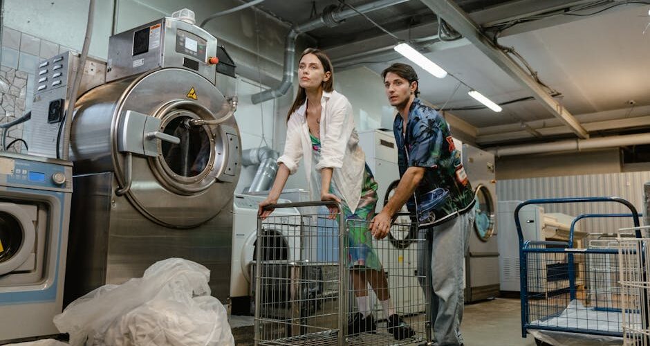 asciugatrice moderna in lavanderia domestica