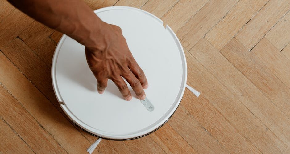 aspirapolvere senza filo robot tradizionale confronto casa pulizie